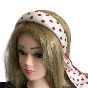 Festhat, hrbjle, hrpynt