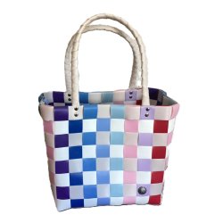 Taske af genbrugsplast fra Witzgall - ideel til indkb, skovtur, badetj m.m.