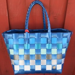 Taske af genbrugsplast fra Witzgall - ideel til indkb, skovtur, badetj m.m.