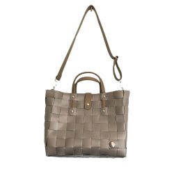 Taske af genbrugsplast med skulderrem fra Witzgall - ideel til indkb, skovtur, badetj m.m.