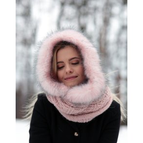 Rosa Httetrklde p smilende kvinde